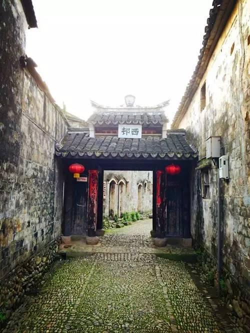 明明设置了对所有人访问，为什么还有qq空间还有被挡访客？游戏画面